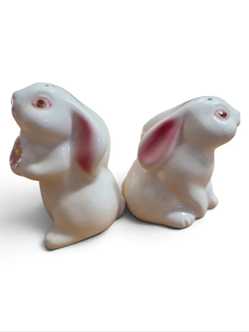Vtg 83 Avon Ceramic Weiss Brazil Bunny Mates Salt & Pepper Shakers Rabbit Flower